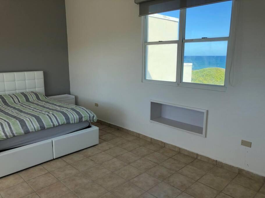 Haudimar Ph Beachfront Apt 4Br/3Bath Isabela Exterior foto